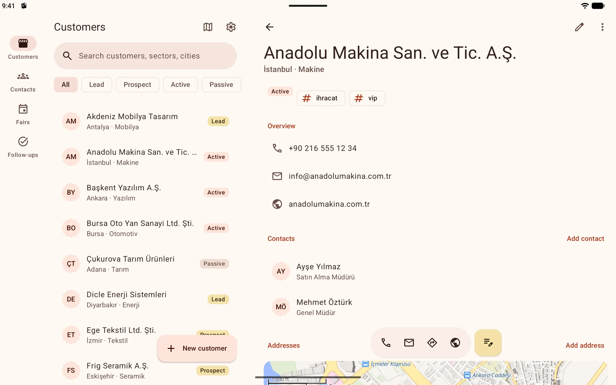 The customer list on the left and Anadolu Makina San. ve Tic. A.Ş. on the right, on an Android tablet