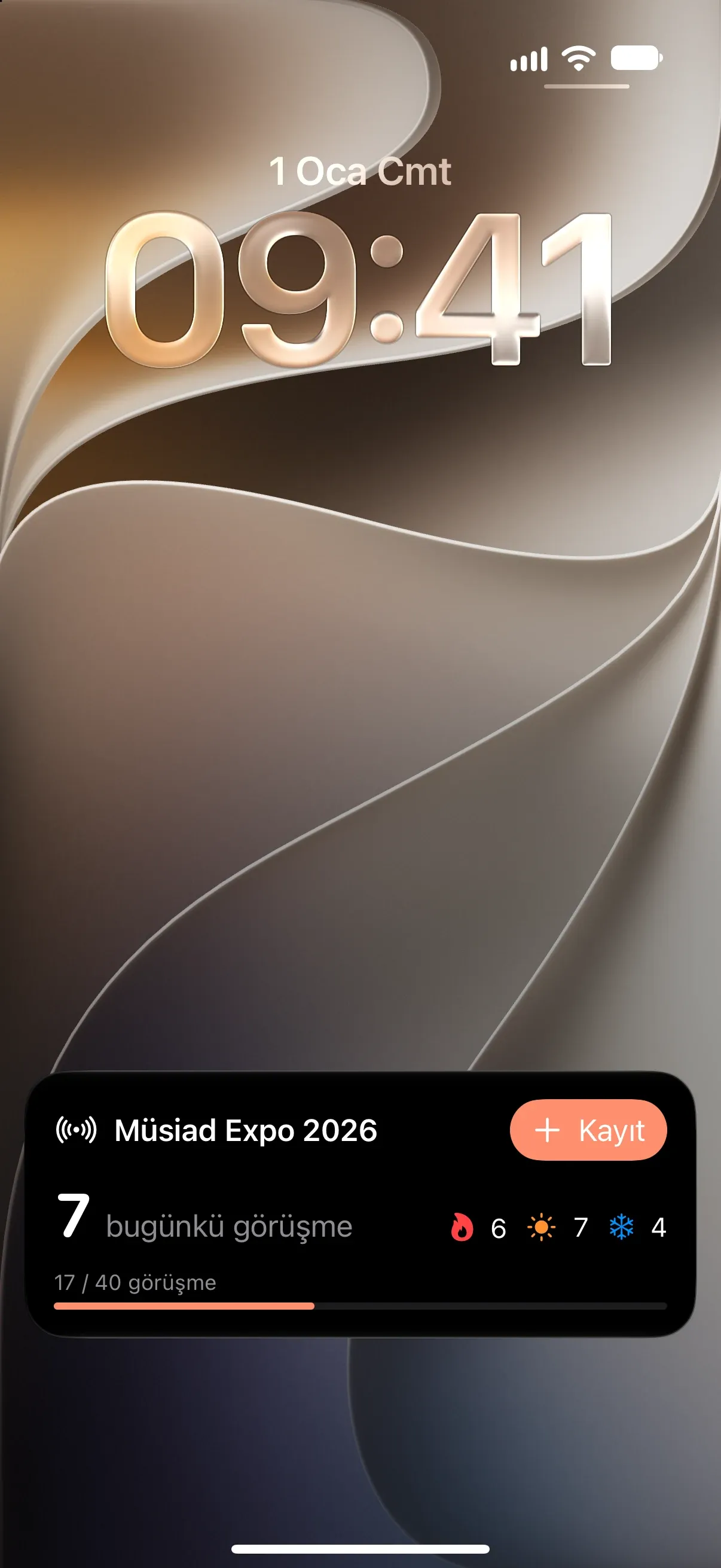 iPhone kilit ekranında Canlı Etkinlik: Müsiad Expo 2026, bugünkü görüşme 7; 6 sıcak, 7 ılık, 4 soğuk ve Kayıt düğmesi